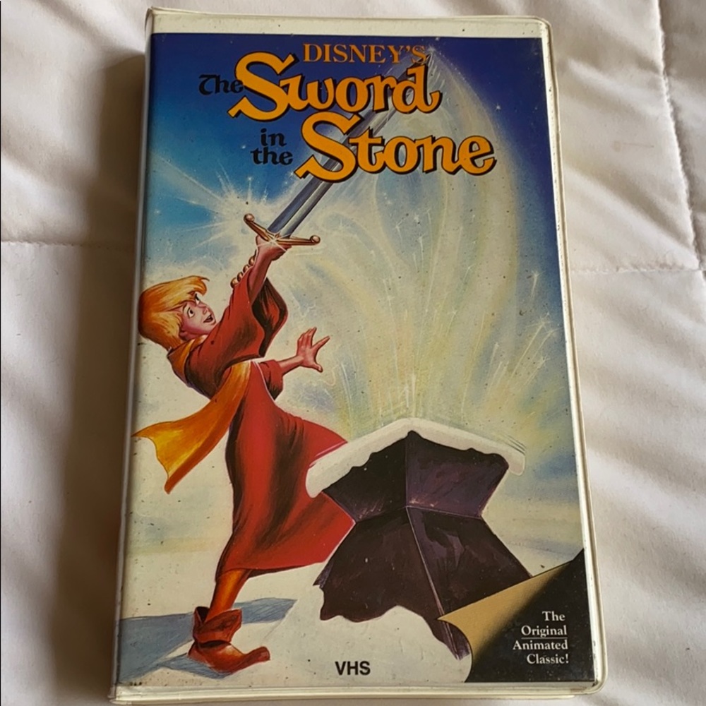 RARE Walt Disney classic black diamond collection